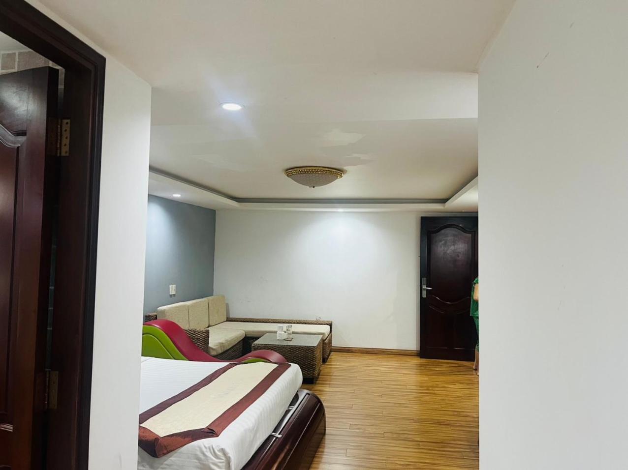 Khach San Avatar Hotel Ho Chi Minh City Exterior photo